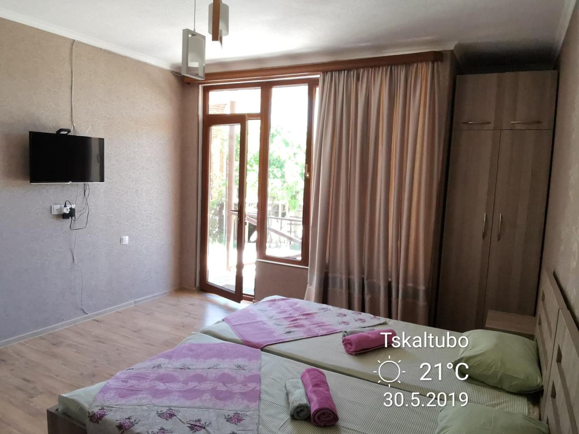 Villa Platinum Tskaltubo Exterior photo